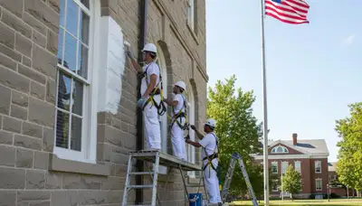 Kansas City, KS painting contractor providing professional interior and exterior painting services